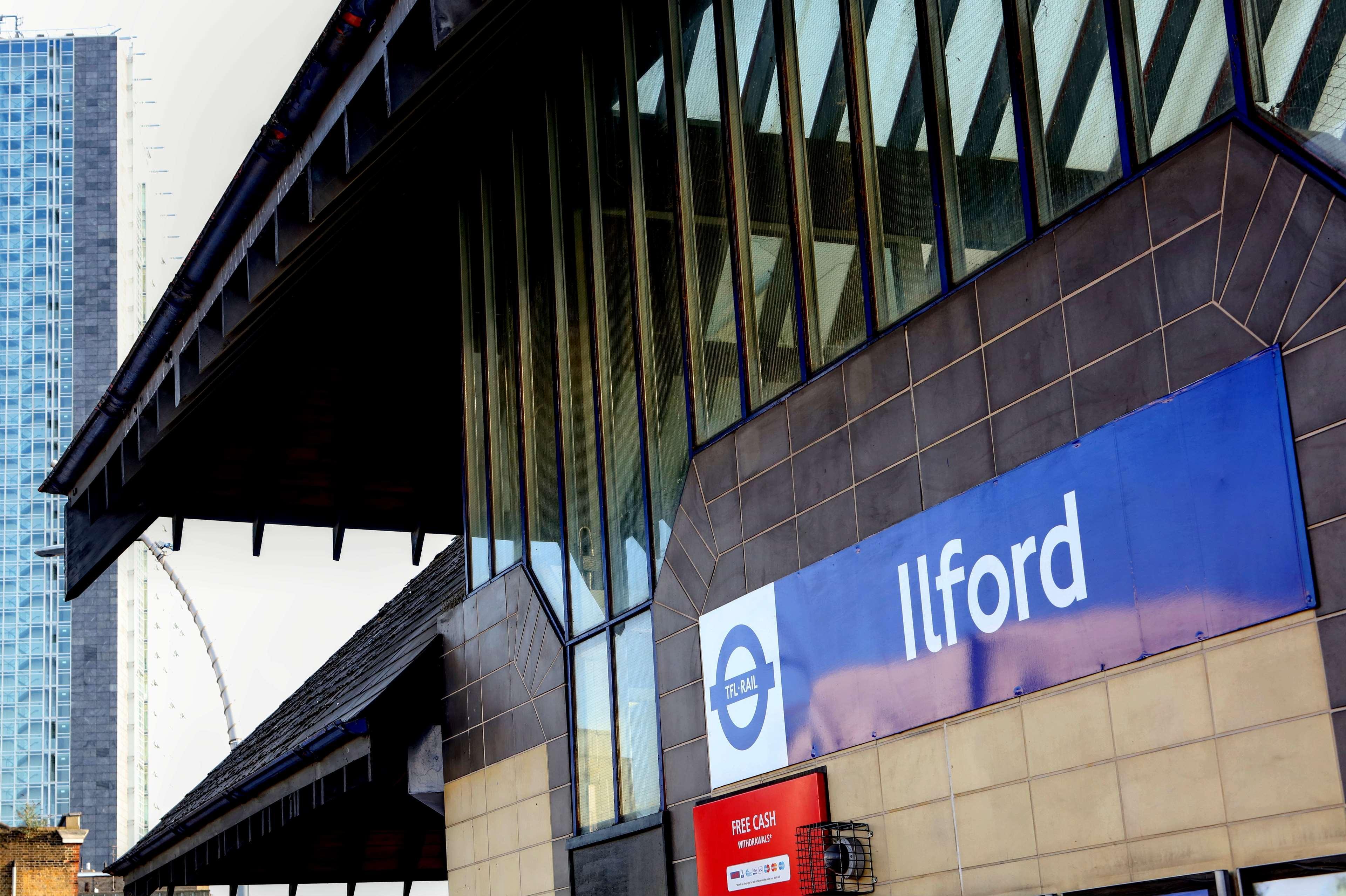 Best Western Greater London Hotel Ilford Exterior photo